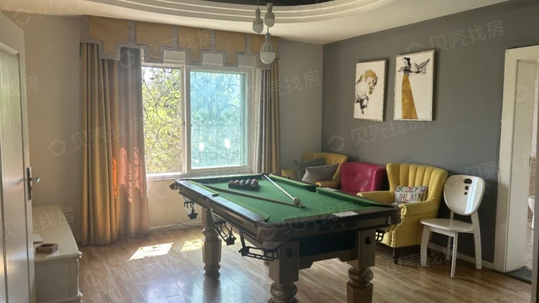 Central Garden New City Villa - View 1