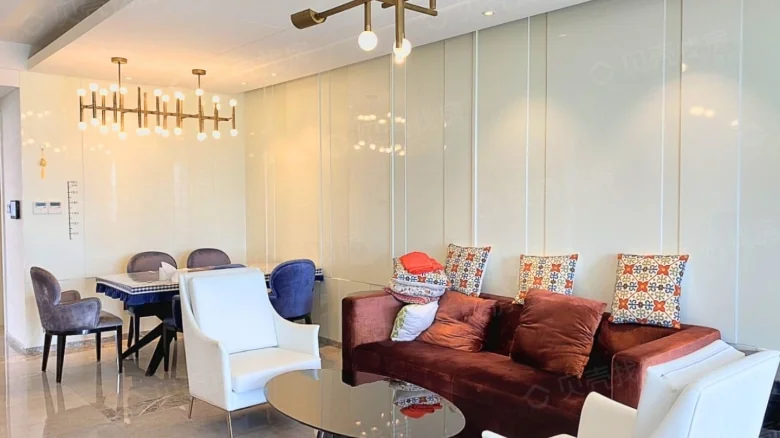 Half Mountain Peninsula - View 2