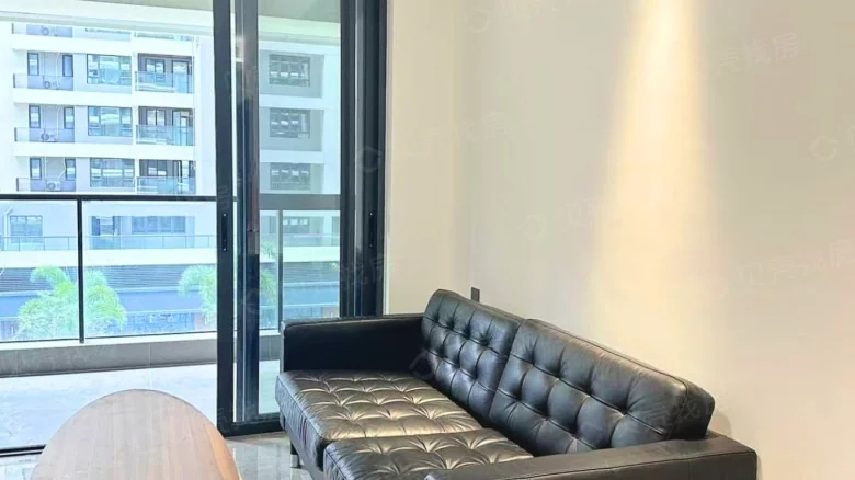 Zhong Lian San Ya Bo Yue Zhong Xin - View 1