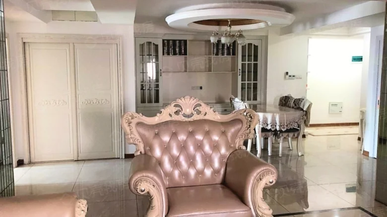 Zhongrong Business Mansion - View 1