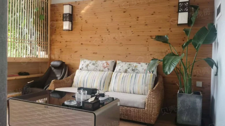 Mountain Sea Bay - View 1