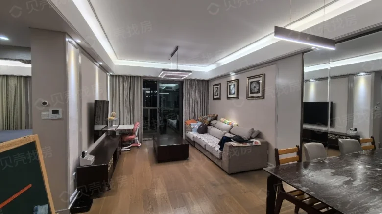 Wuhan Tianshi Shenghui - View 2