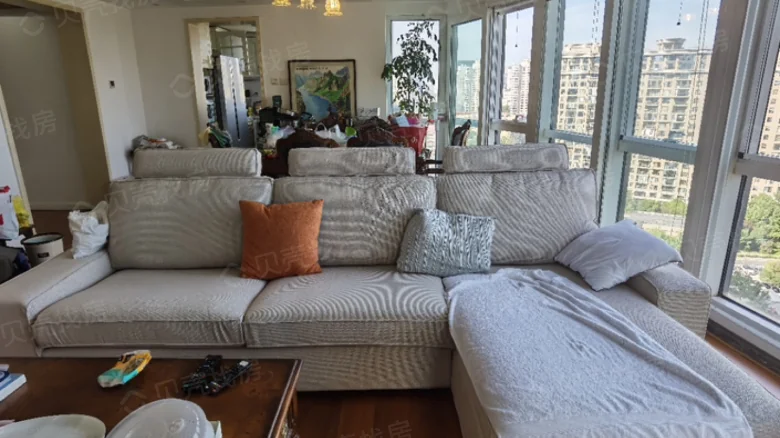 Sunshine Upper East Side - View 4