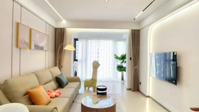 Lushong Yard - View 5