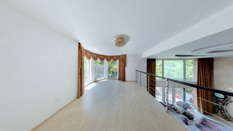 Imperial View Manor - View 3