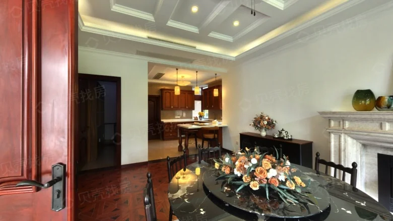 Silver Wave Golf Villa - View 3