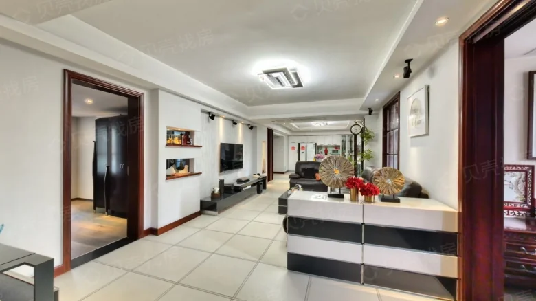 Rulin Elegance Residence - View 4