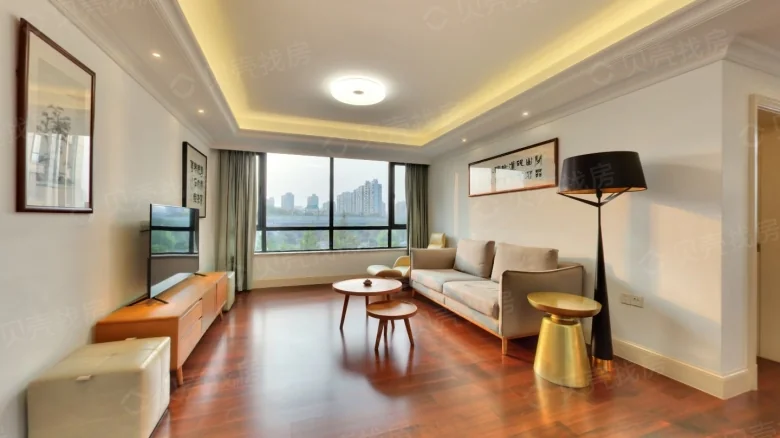 Sky City Mansion - View 3