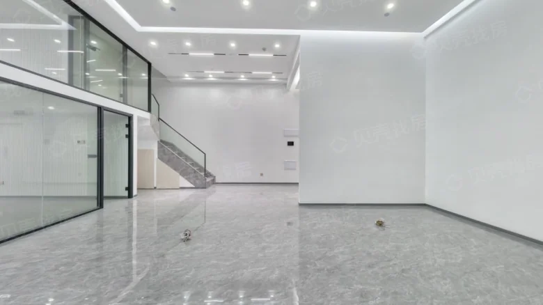 Yangtze Center Cloud Mansion - View 7