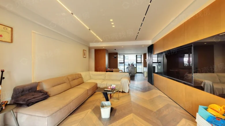 Donghu Jinyue - View 1