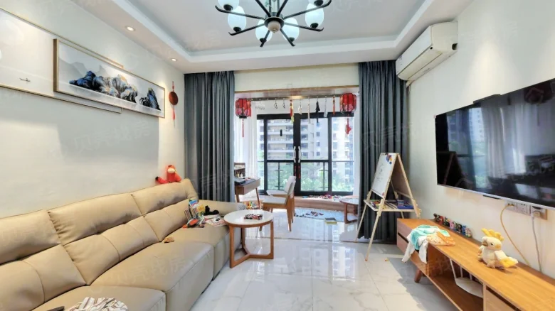 Sanya Junlinghai - View 2