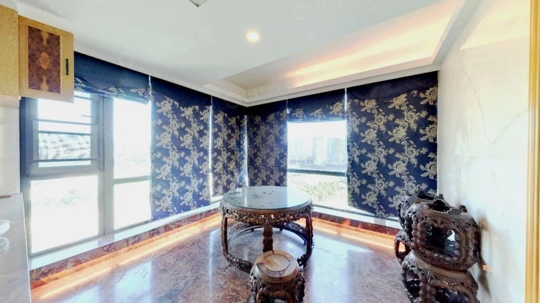 Donghai Garden Junhao Tower - View 3