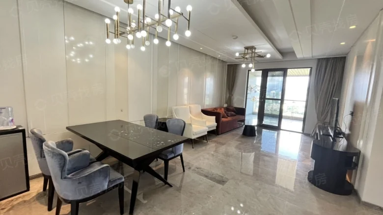 Peninsula Hill - View 1