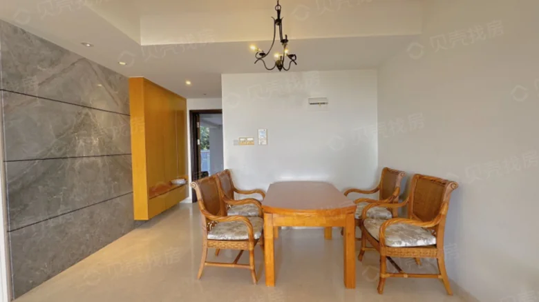 Half Mountain Peninsula Donghai Bay Phase III - View 1