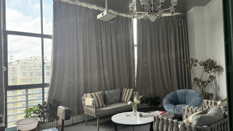 Silver Sea Elegance Garden - View 1