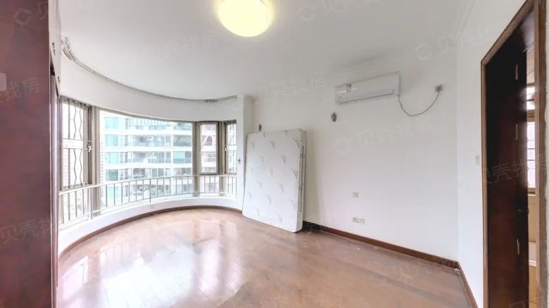 Pearl River Imperial Garden - View 1