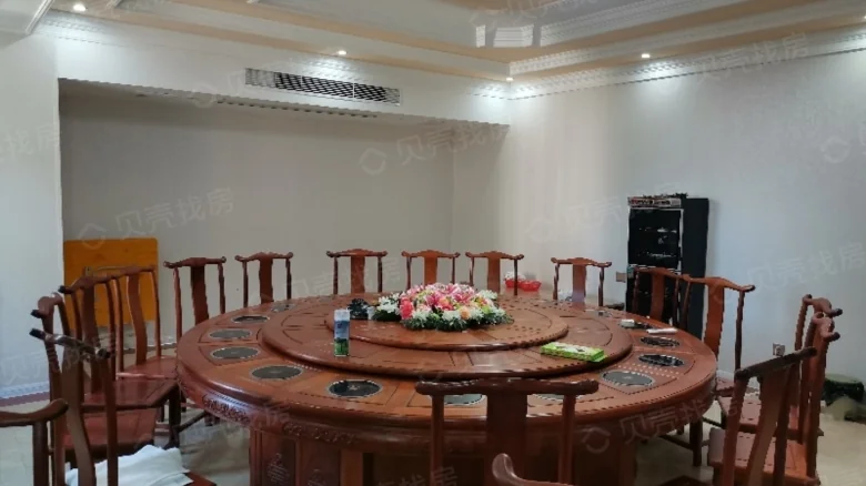 Royal Garden - View 4