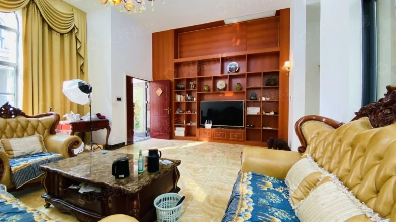 Fengtai Rubber Tree Creek Valley - View 5