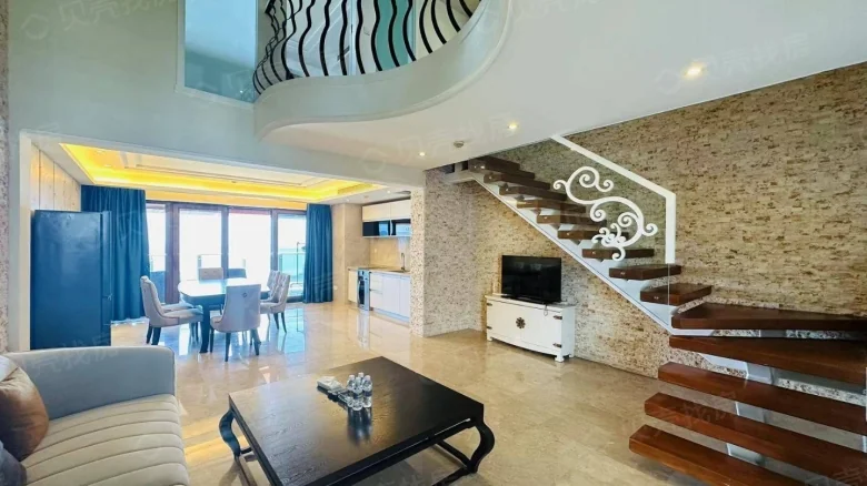 Half Mountain Peninsula Central Sea View Boulevard - View 1