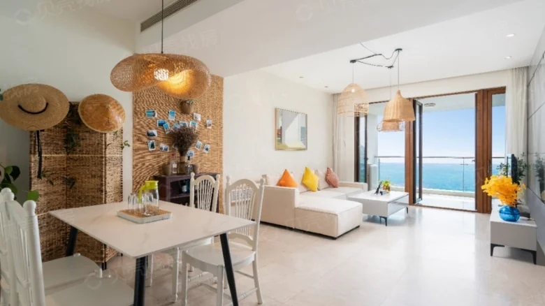 Half Mountain Peninsula Donghai Bay Phase III - View 1