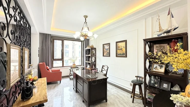 Huilong Peninsula Capital - View 1