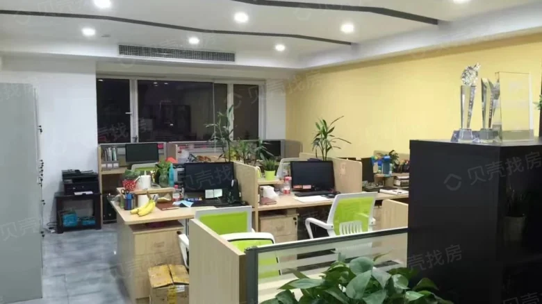 Three Golden Heroes Xiongchu Heaven Earth - View 1