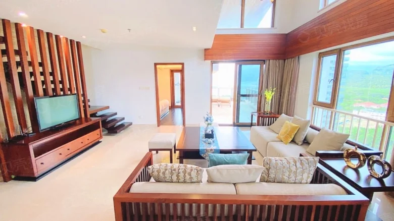 Half Mountain Peninsula Central Sea View Boulevard - View 1