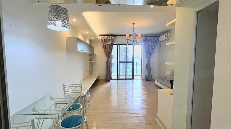 BaoHua Sea View Apartment - View 1