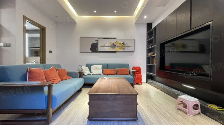 Vanke Lakeview Resort Park Phase II - View 1