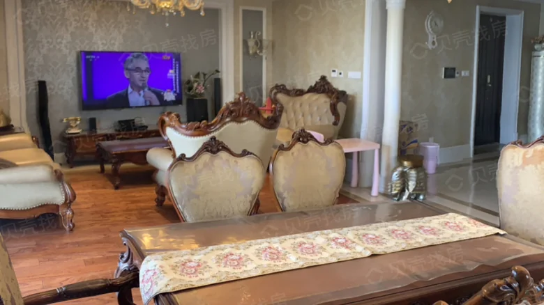 New Land Center - View 3