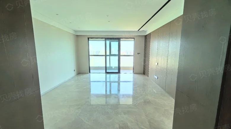 Rende Riverside Garden - View 2