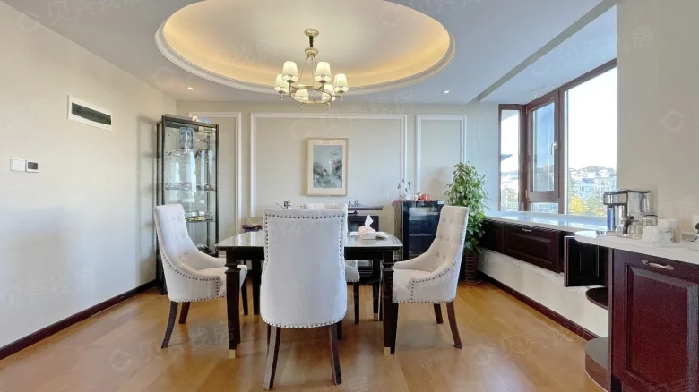 Silver Garden Residence - View 9