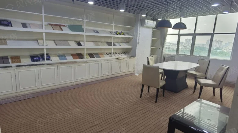 Oriental Land King Square - View 1