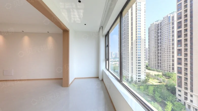 Jinyang Lake No.1 - View 4