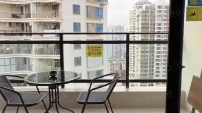 Sanya Golden Phoenix Sea View Apartment - View 1