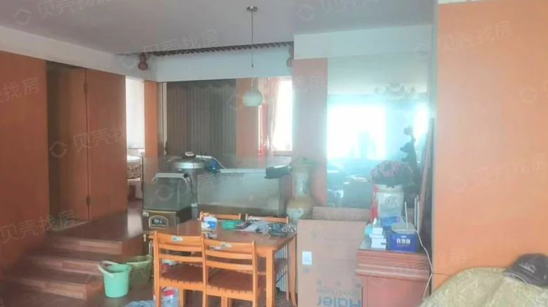 Huiwen Mansion Court - View 1