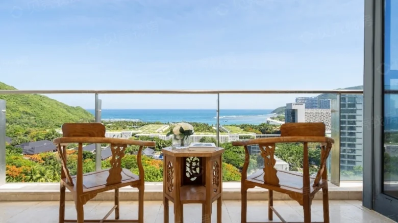 Half Mountain Peninsula Donghai Bay Phase III - View 1