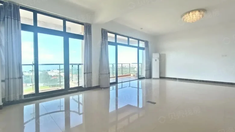 Coastal Gold Sands - View 1