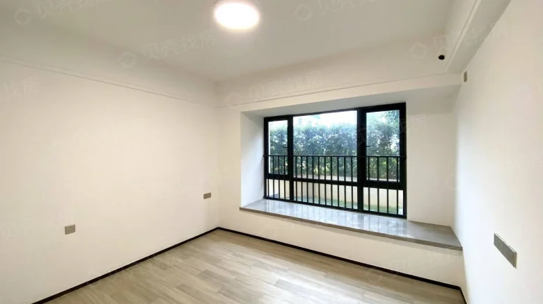 Yan Hong Mansion - View 2