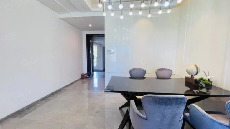 Half Mountain Half Island - View 4