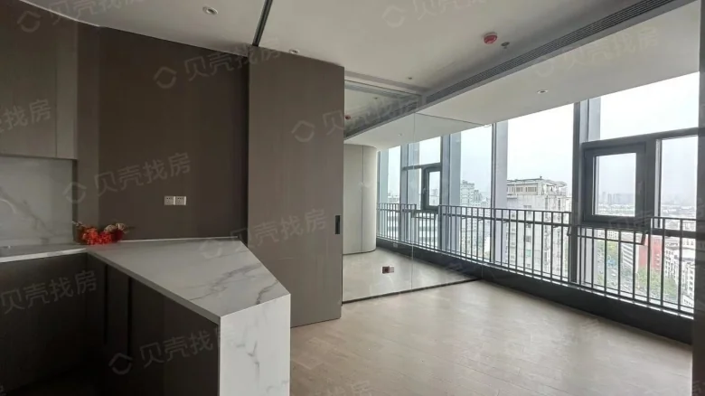 Dongling Xi上方 translates literally, but if this is referring to a specific location or named place, - View 3