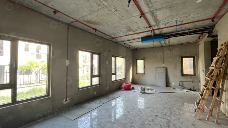 Xiaoping Island Saintsea Bay - View 3