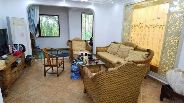 Honour Domain - View 5