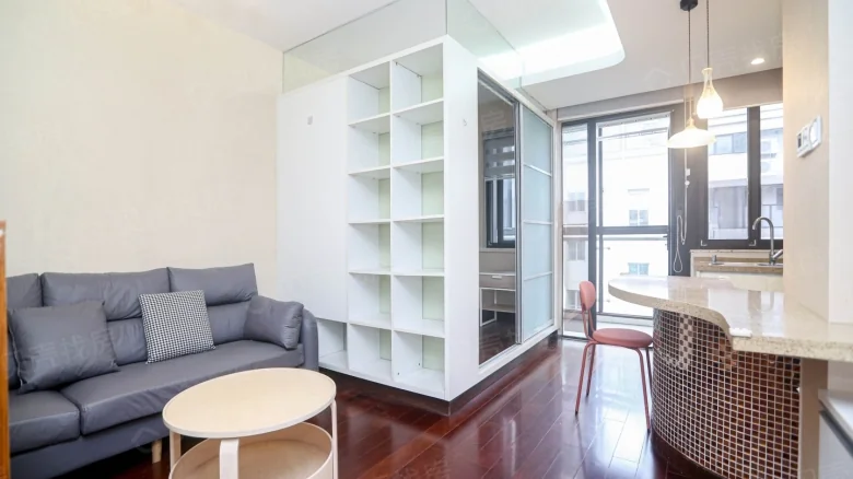 Aflon Court - View 1