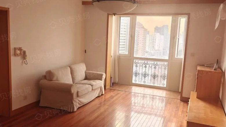 Lianye Tower - View 1