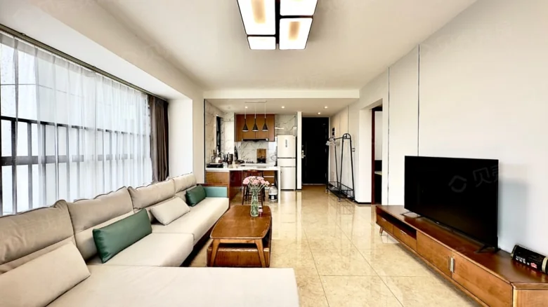 Sanya Yishan Lake - View 1