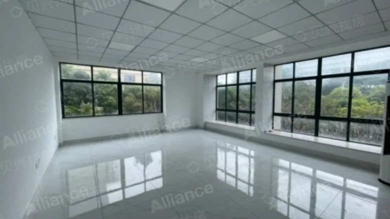 Guojitzyo Public Mansion - View 1