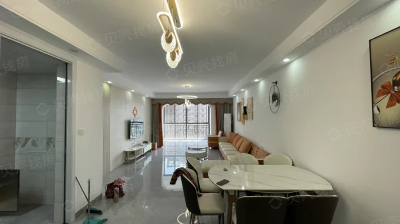 GuoMao City Garden Apartments - View 1