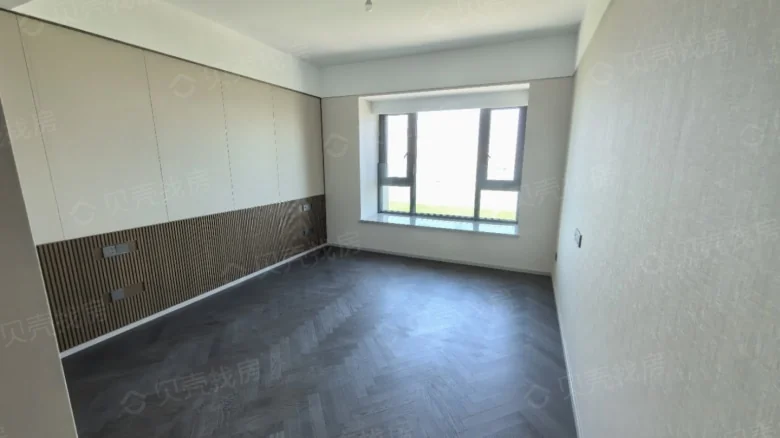 Rende Riverside Garden - View 1