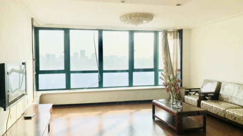 Sun Modern Residence - View 2